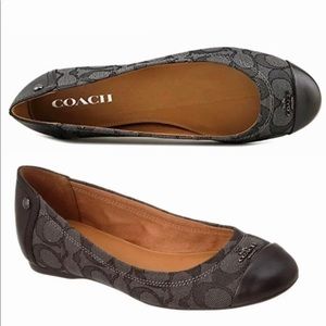 LIKE NEW COACH FLAT SIZE 9